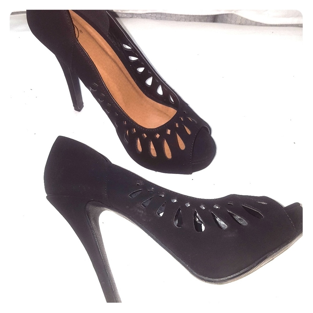 Black Peep-toe Heels